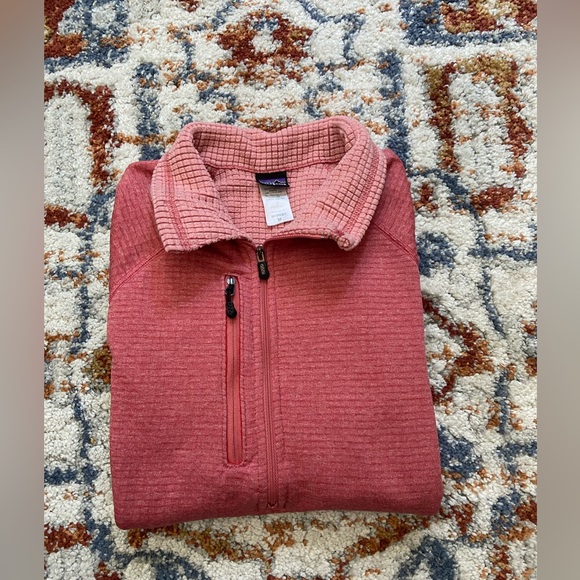 Patagonia- Women’s M- R1 Flash Pullover- Pink - Picture 4 of 8
